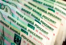 Фото - Аналитик Жильников предупредил об ослаблении рубля до 70 осенью из-за бюджетного правила