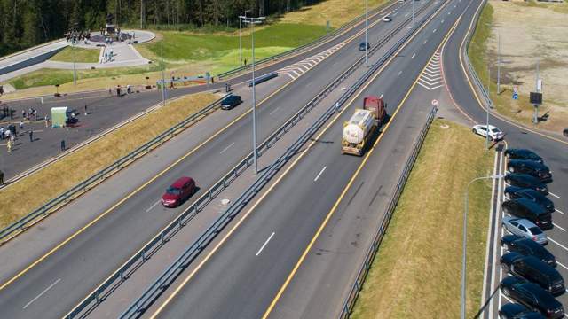 Фото - На трассе М-11 «Нева» введен ЭПР для беспилотного грузового автотранспорта